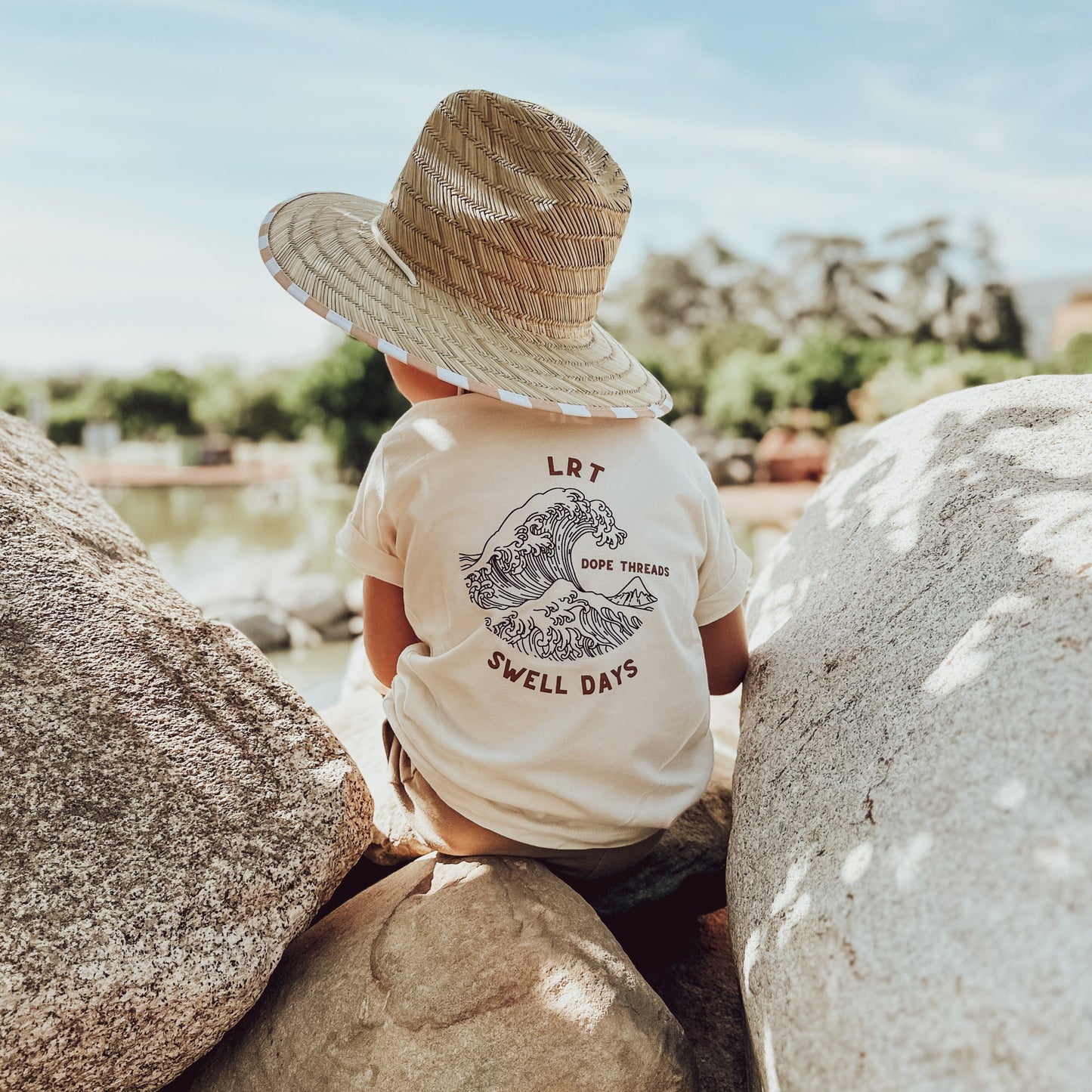 DOPE THREADS SWELL DAYS TEE